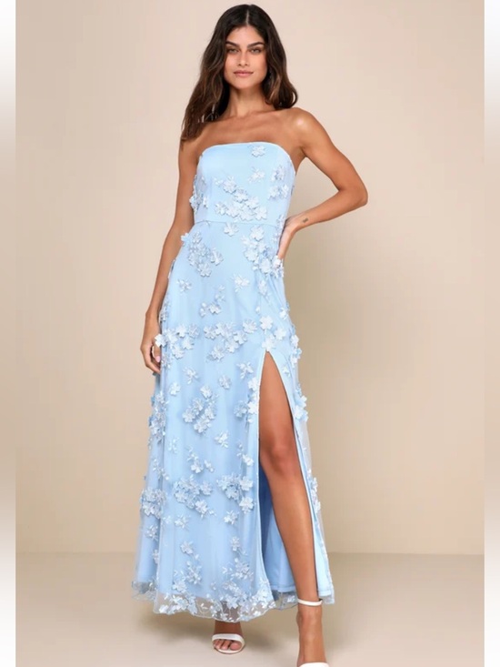 Lulus Dresses & Skirts - NWT Lulus Rare Presence Powder Blue 3D Floral Embroidered Maxi Dress